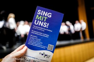 Fyler mit dem Aufruf: Sing mit uns!